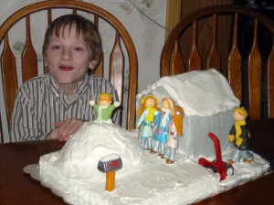 snow cake, snow blower, fondant figurines